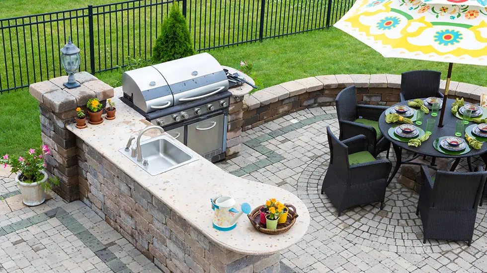 Outdoor kitchen