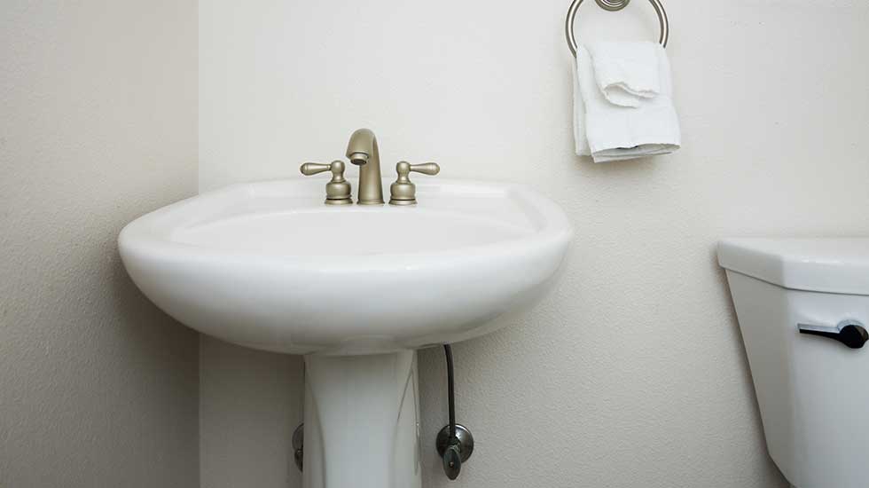 Pedestal vs vanity sinks